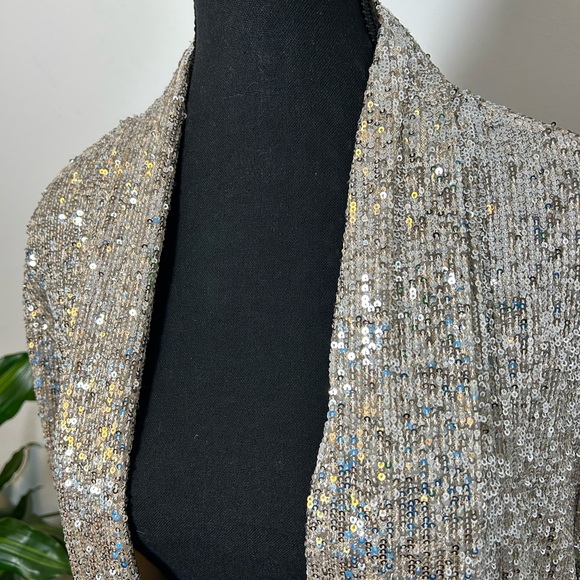 BB Dakota gold sequin duster, size large - Picture 8 of 12
